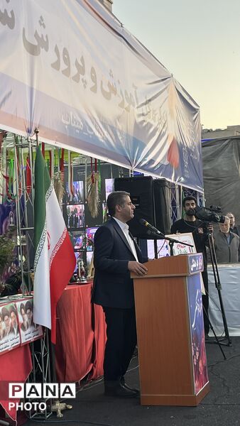 افتتاح غرفه‌هاى «قرار فرهنگی» مناطق ۱۹ گانه تهران