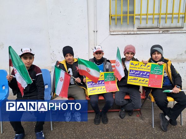 حماسه دهه نودی‌ها در راهپیمایی ۲۲ بهمن قائمشهر