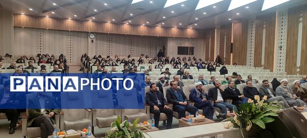 تجلیل از نقش‌آفرینان حوزه پرورشی در مشهد