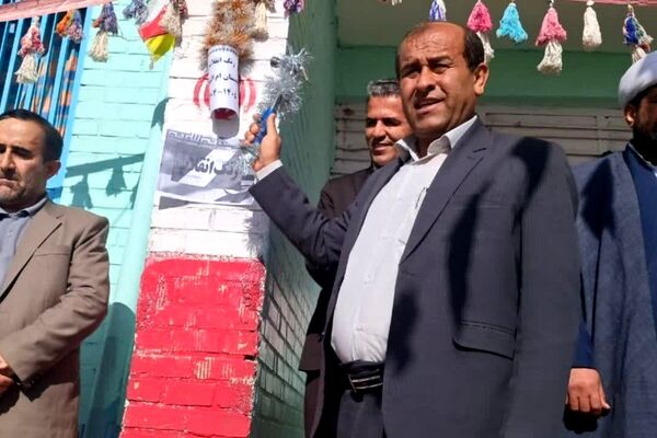نواخته شدن زنگ انقلاب در دبستان دخترانه ام‌البنین دیشموک