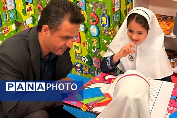 آیین افتتاحیه اتاق بازی و یادگیری در دبستان نیایش شهرستان قدس