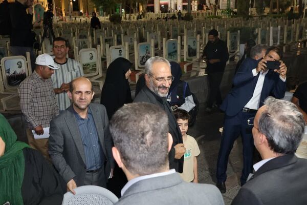 برپایی موکب خدمت در گلستان شهدای اصفهان با حضور فرماندار اصفهان 