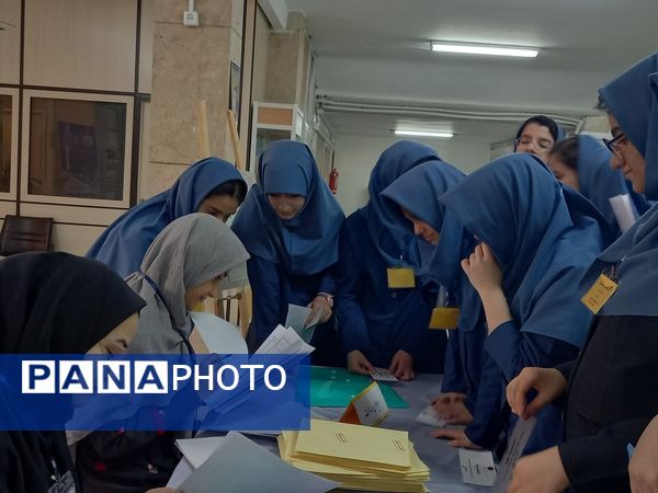 برگزاری کار آزمون هزاردستان (انشانویسی)