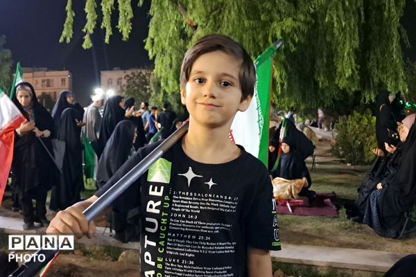 شب هفتاد و هفتم حضور شبانه در میدان نماز شهرری 