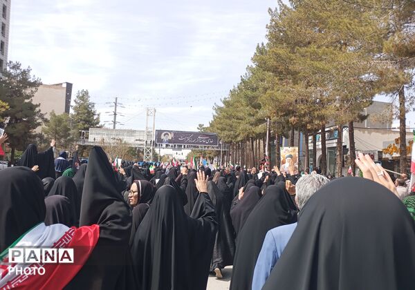 تشییع پیکر مطهر شهدای پایگاه نظامی هوانیروز