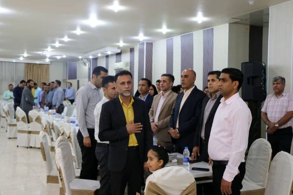 جشن تجلیل ازمقام والای معلم در بندرخمیر