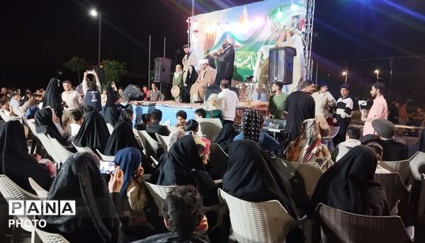 پیوند عشق و ایمان در دلِ جمعیت 