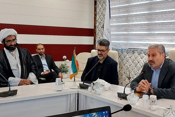 برگزاری آیین معارفه سرپرست معاونت پژوهش، برنامه‌ریزی و توسعه منابع انسانی اداره آموزش و پرورش کهریزک
