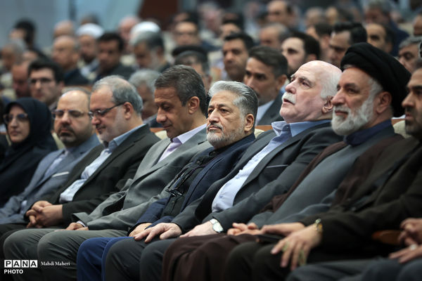 آیین بزرگداشت مقام استاد و سرآمدان آموزشی