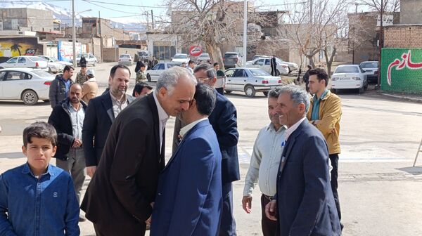 نماز عبادی سیاسی جمعه  شهر خور در روستای بوژمهران 