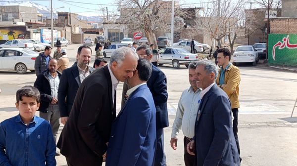 نماز عبادی سیاسی جمعه  شهر خور در روستای بوژمهران 