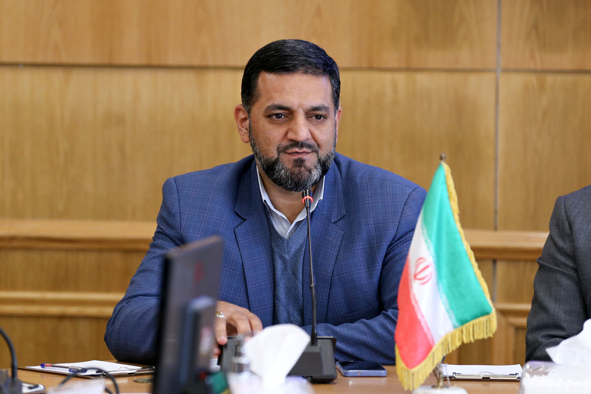 بسته «ایرانمون» اقدامی ارزشمند برای تقویت هویت ایرانی و دینی دانش‌آموزان است
