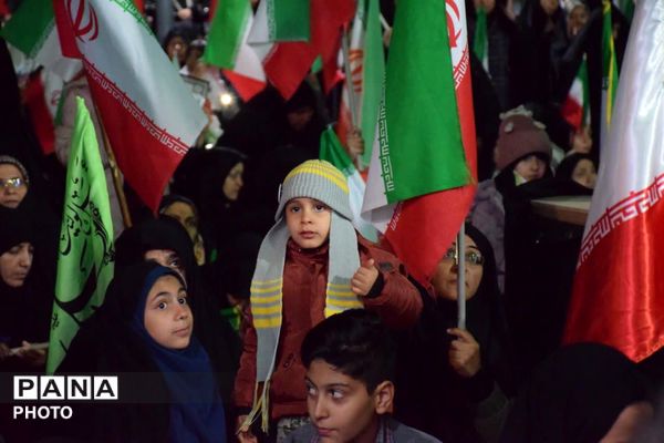 تجمعات شبانه در نجف آباد