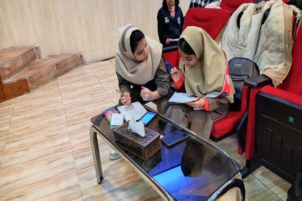کلاس آموزشی خبرنگاری در کانون مهر تابان نیشابور
