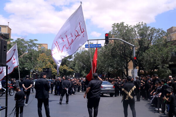 ظهر عاشورایی شهر اولین‌ها