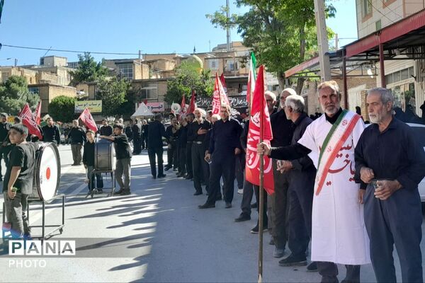 مراسم معنوی گل‌زنی در بن