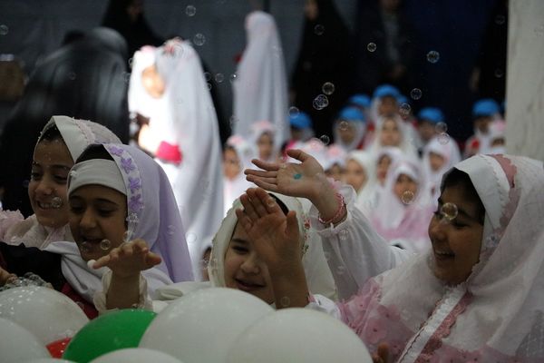 جشن فرشته‌ها، جشن بندگی 