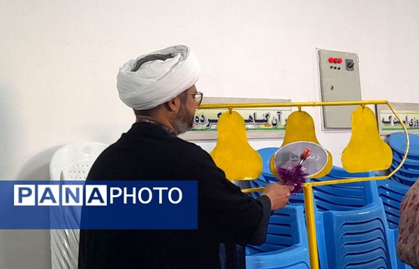 زنگ نماز در دبیرستان حضرت معصومه سلام الله علیها شهرستان خلیل‌آباد نواخته شد