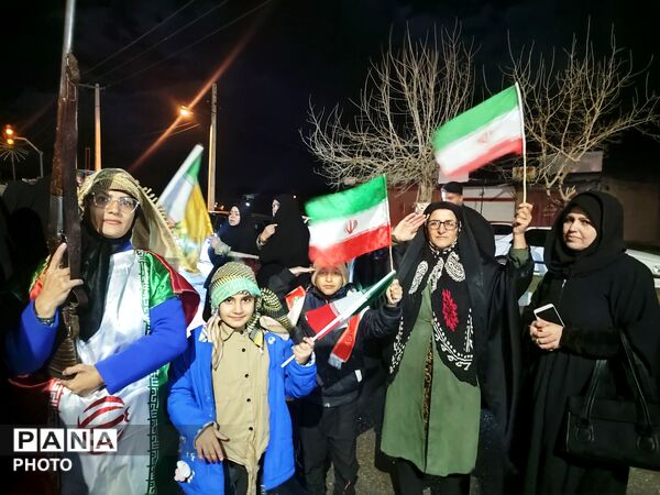 حضور گسترده فرهنگیان و دانش‌آموزان پیشتاز بیرانوند در چهل و سومین اجتماعات شبانه مردم