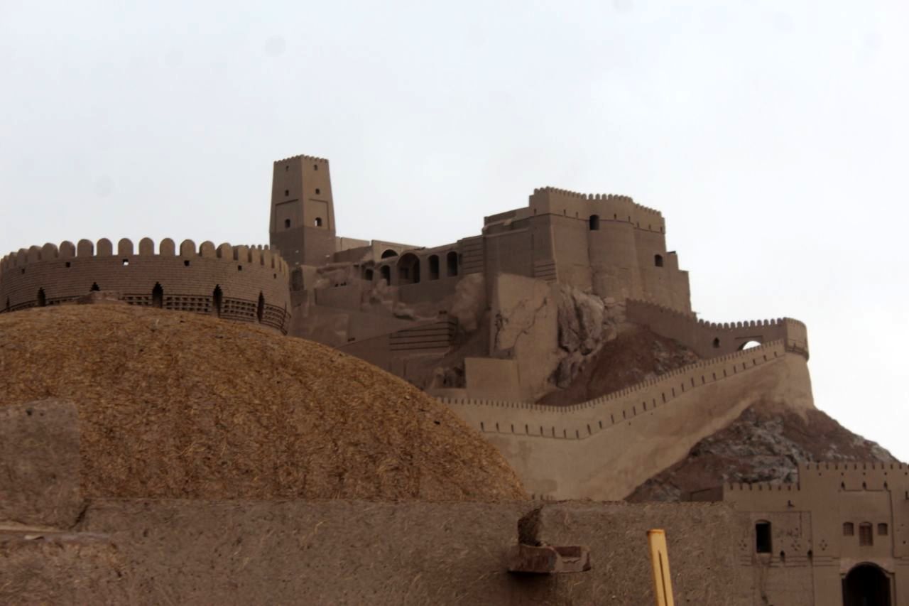 ارگ باران زده و بویِ نم کوچه‌های کاهگلی