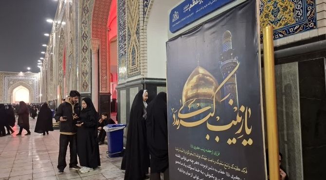 حرم سلطان طوس سیاه‌پوش شد