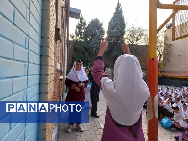 جلسه توجیهی  سفیران سلامت دبستان دخترانه شطیطه۲