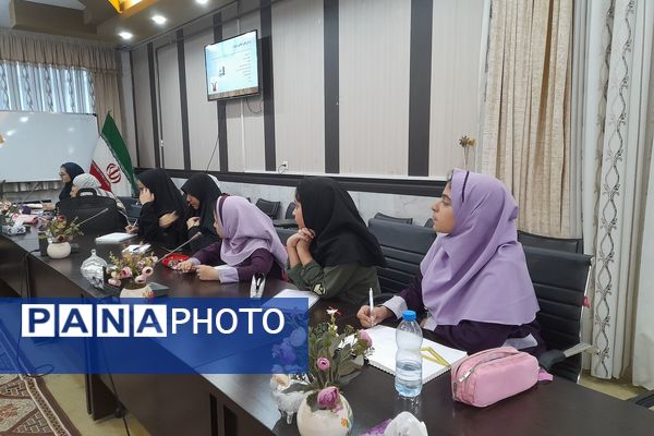 کارگاه آموزشی خبرگزاری پانا در اداره آموزش و پرورش ناحیه ۳ شیراز