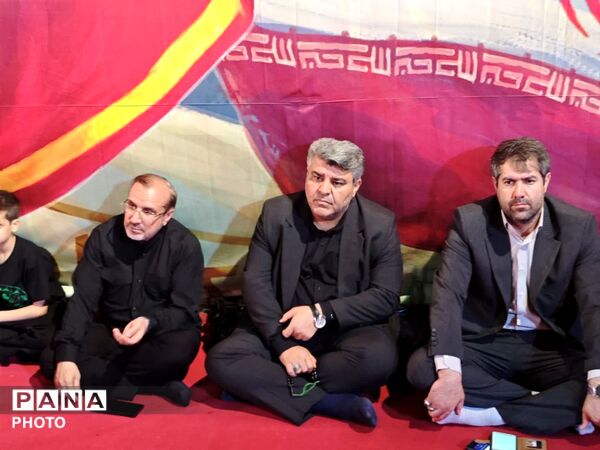 مراسم عزاداری رهبر شهید در شهر هشتگرد 