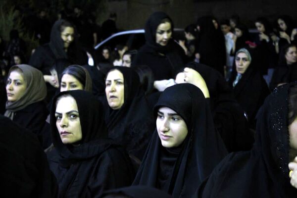 مراسم عزاداری و تعزیه خوانی شب هشتم محرم در گچساران 