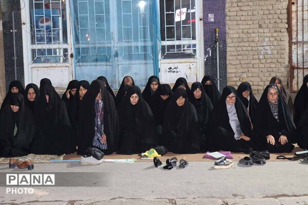 شب ۱۸۸ خروش انقلابی مردم درق؛ طنین فریاد استکبارستیزی در دارالمؤمنین
