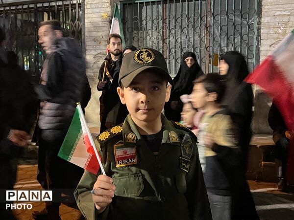 حضور مردم کرج‌ در شب سی و‌پنجمین  اجتماعات مردمی 