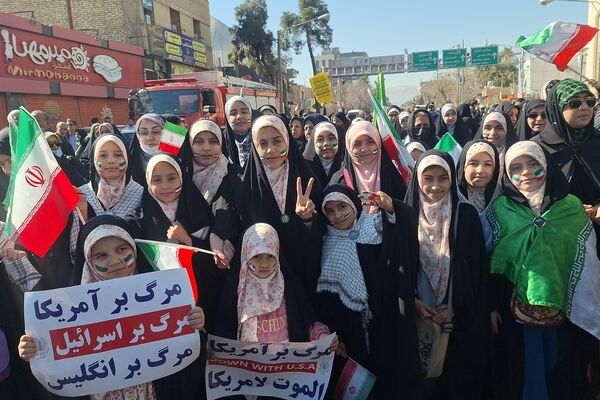 تصاویری ازحماسه حضور عاشقان انقلاب اسلامی 