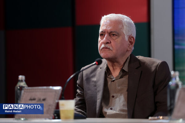 نشست نقد و بررسی فیلم «کارواش» در چهل و چهارمین جشنواره ملی فیلم فجر