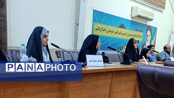 نشست هم‌اندیشی نسل نو با فرماندار شهرستان عنبرآباد