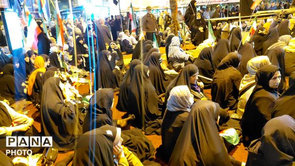  هفتادو چهارمین شب حضور که خاموش نمی‌شود