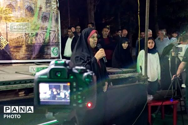 تریبون آزاد، جایی که مردم می‌توانند حرف دلشان را بزنند