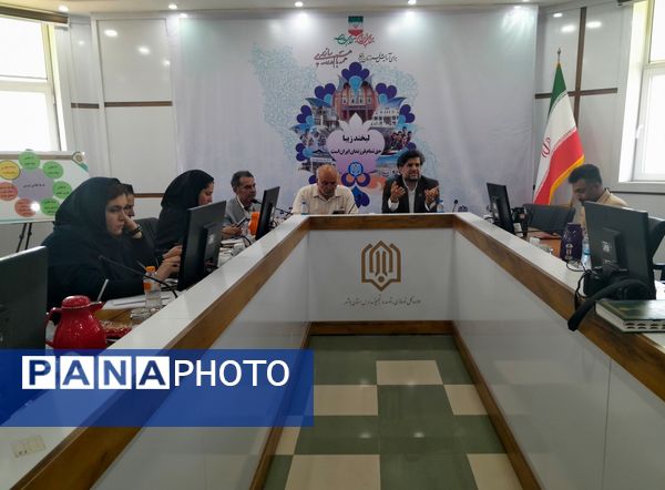 نشست خبری مدیرکل نوسازی مدارس استان بوشهر 