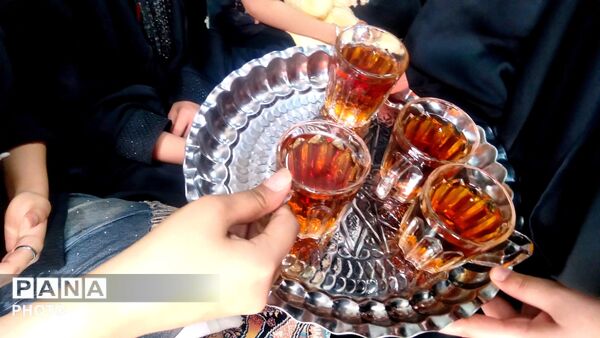 عزاداری کودکان و نوجوانان در روز عاشورای حسینی 