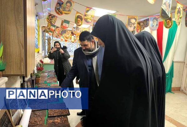 بازدید از نمایشگاه ماها در روز بعثت پیامبر اکرم (ص)