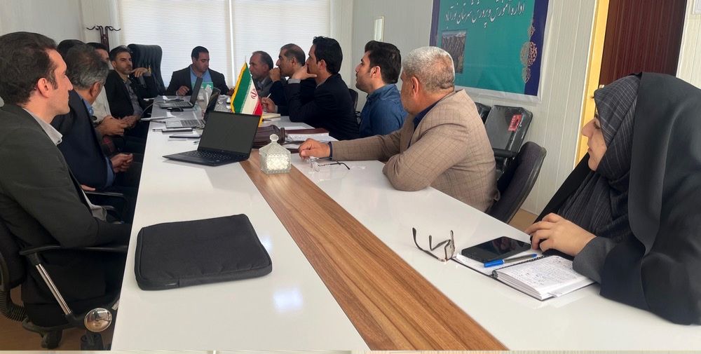 برگزاری جلسه کمیته نیروی انسانی در آموزش و پرورش نورآباد لرستان با هدف بهینه‌سازی سازماندهی