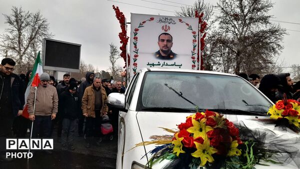 تشییع پیکر پاسدار علی خانی در نظرآباد
