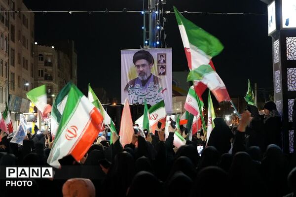 بیعت مردم غیور باقرشهر و کهریزک با سومین رهبر انقلاب اسلامی 