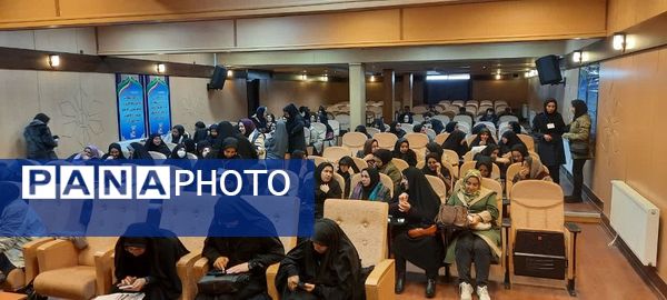 برگزاری دوره ضمن خدمت «هوش مصنوعی در آموزش»