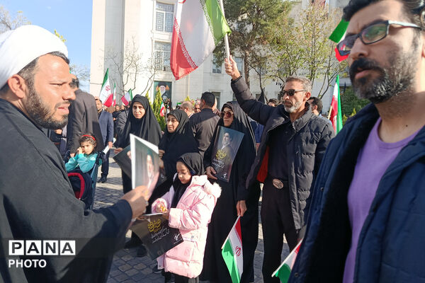 مراسم بیعت با سومین رهبر انقلاب در شیراز 