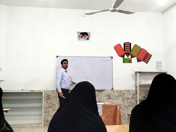 اولین جلسه هم اندیشی اولیا و مربیان در دبستان شهید پسندیده فدافن
