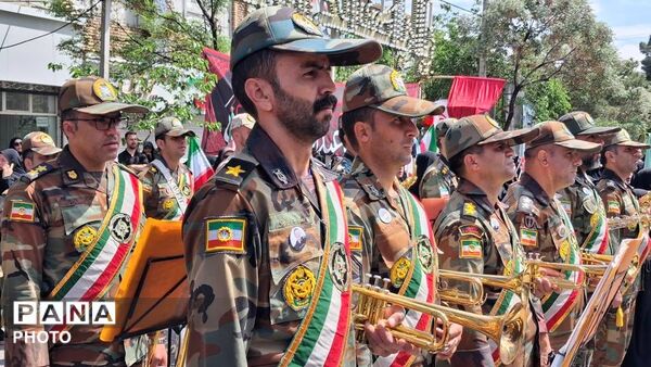 بانوان آماده به رزم تربت جام در اجتماع دختران جان فداسنگ تمام گذاشتند