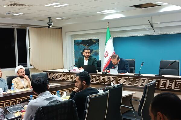 نشست رئیس انجمن اسلامی کل کشور با مسئولان انجمن‌های اسلامی استان کرمانشاه 