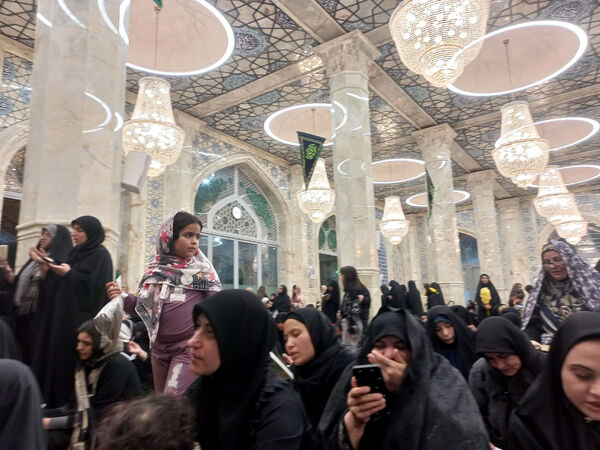 مراسم احیا شب بیست و یکم ماه رمضان در مسجد اعظم قم