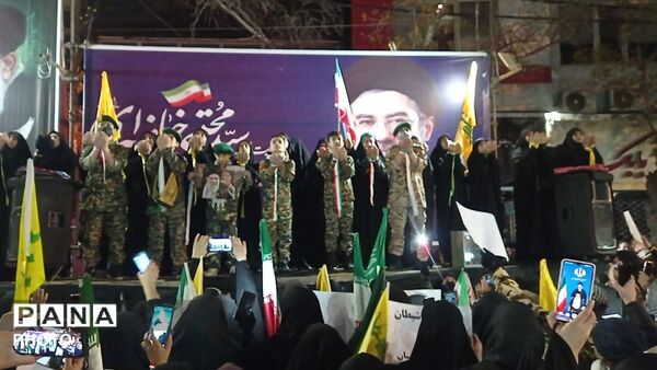 اجتماع عظیم مردم ملایر در اعلام همبستگی و انزجار از دشمنان