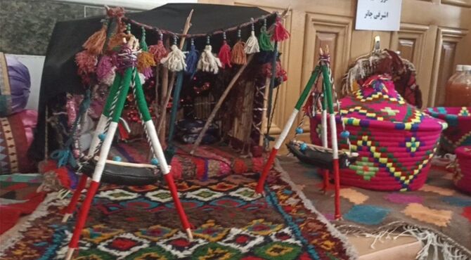 نمایشگاه اقتصاد مقاومتی به میزبانی بسیج ناحیه عشایری شهید اشرفی چاتر